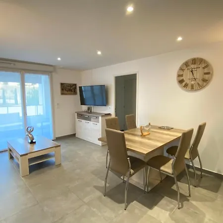 06ba - New 300m From The Villeneuve-Loubet